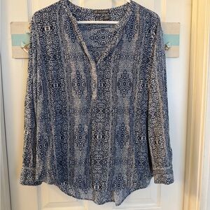 S/I Studio Blue & White Lightweight Top Sz Lg